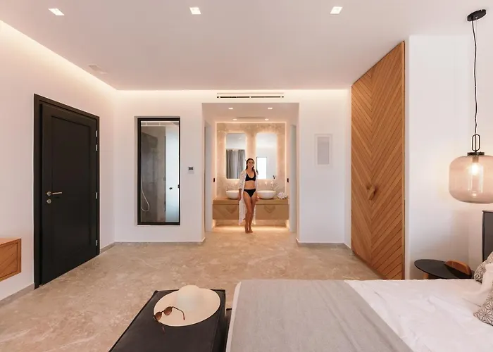 Milestones Naxos מלון 5*