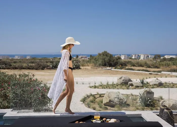 Milestones Naxos Maragkas