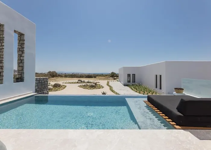 מלון Milestones Naxos 5*