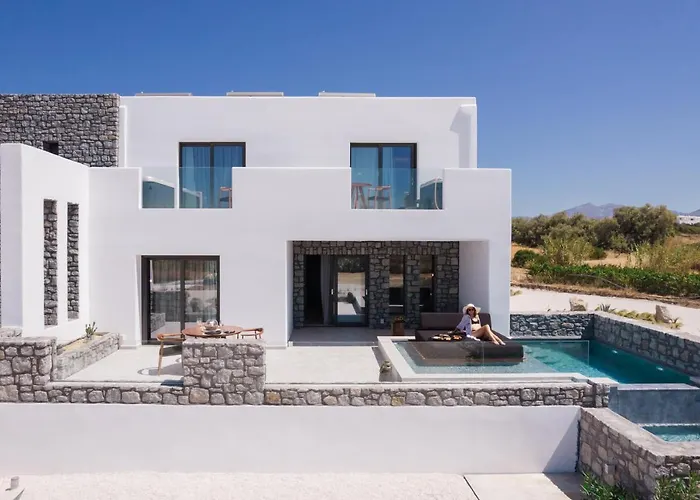 Milestones Naxos מלון 5*