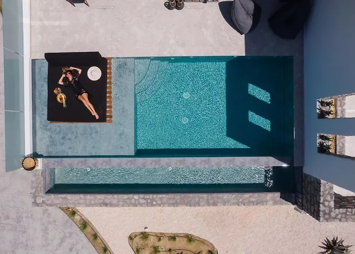 Milestones Naxos מלון 5*