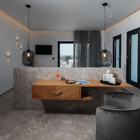 Milestones Naxos Hotel 5*