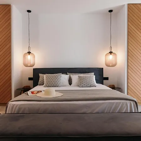 Milestones Naxos Maragkas