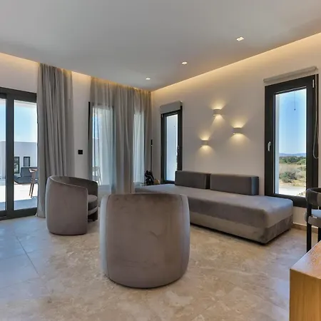 Milestones Naxos 5* Maragkas