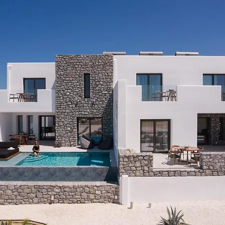 Milestones Naxos 5* Maragkas